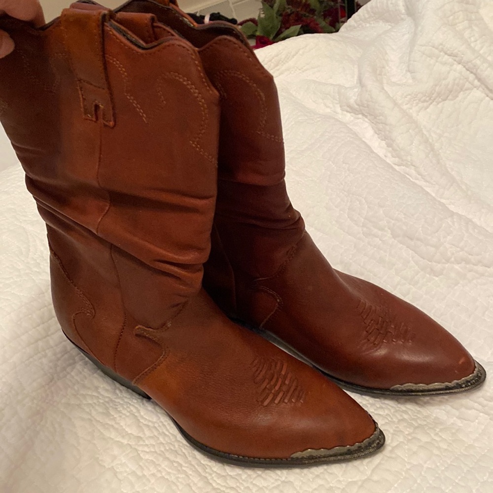Real leather cowboys boots